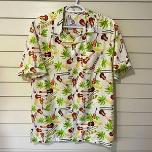 Men’s Palm Trees & Guitars Hawaiian Shirt Size Medium